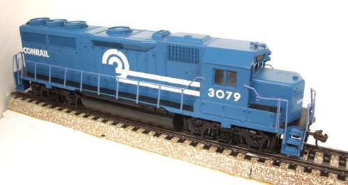 BACHMANN HO: Detailed EMD American GP Locomotive, DCC Fitted in very Good un-boxed condition (China)