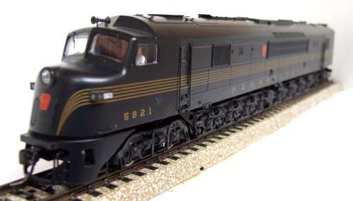 BRAODWAY LIMITED HO: BALDWIN CENTIPEDE Loco with DCC + Sound in Very Good boxed condition (USA)