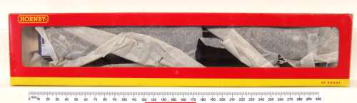 HORNBY OO: Detailed English Grand Central MK3 Passenger Coach R4330 in NEW boxed condition (China)