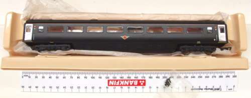 HORNBY OO: Detailed English Grand Central MK3 Passenger Coach R4330 in NEW boxed condition (China)