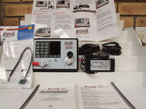 DIGITRAX DCC SYSTEM: ZEPHYER Express DCC Controller in Like New Operating boxed Condition(USA)