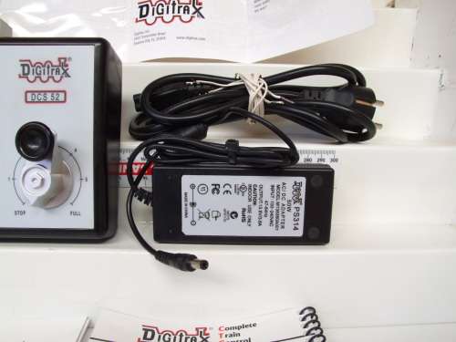 DIGITRAX DCC SYSTEM: ZEPHYER Express DCC Controller in Like New Operating boxed Condition(USA)