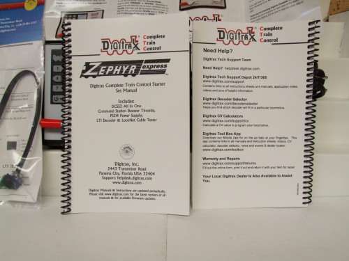 DIGITRAX DCC SYSTEM: ZEPHYER Express DCC Controller in Like New Operating boxed Condition(USA)