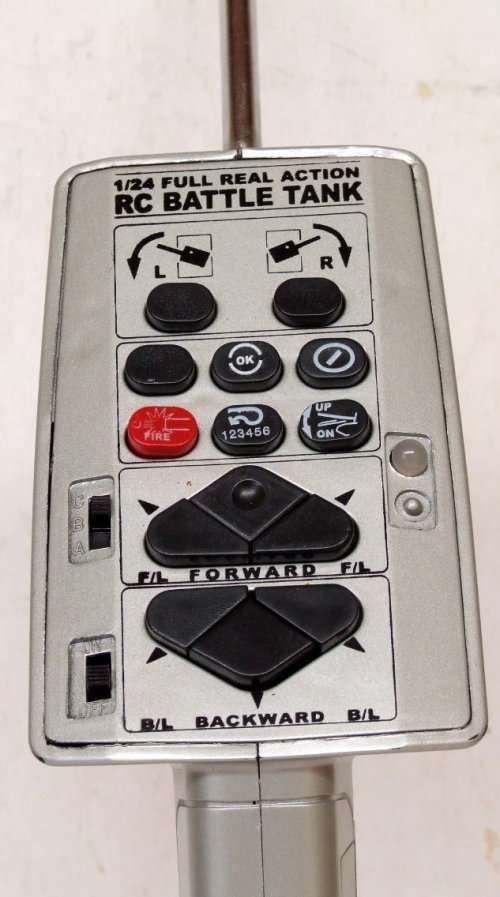 1:24 RC BATTLE TANK: Original HengLong Fully Functional MI-A2 ABRAMS Tank in Good condition(China).