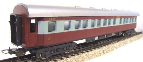 LIMA HO: SAR Johannesburg Trans Karoo 1st Class Coach in VERY Good, boxed condition (Italy)