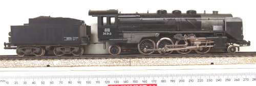 LIMA HO: SAR Lookalike  2-8-2  DB Steam Locomotive + Tender in good boxed, used condition (Italy)