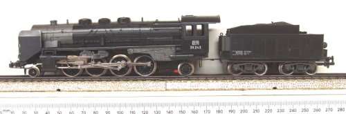 LIMA HO: SAR Lookalike  2-8-2  DB Steam Locomotive + Tender in good boxed, used condition (Italy)