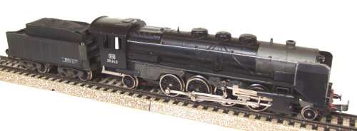 LIMA HO: SAR Lookalike  2-8-2  DB Steam Locomotive + Tender in good boxed, used condition (Italy)