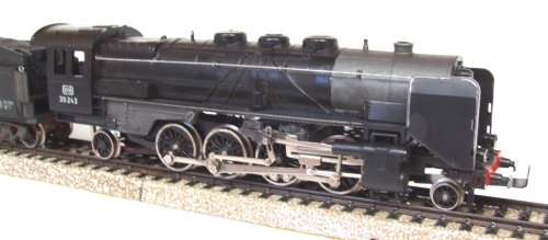 LIMA HO: SAR Lookalike  2-8-2  DB Steam Locomotive + Tender in good boxed, used condition (Italy)