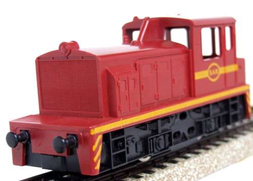 LIMA HO: SAR Red Shunter Locomotive in very good un-boxed operating condition (Italy)