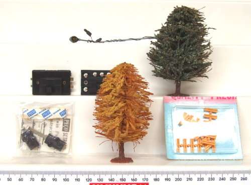 SCENERY HO: On Auction are these Layout Items in good operational condition