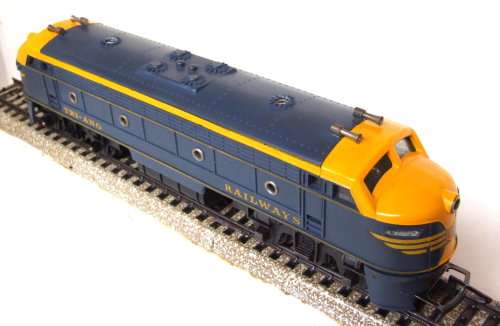TRI-ANG OO/HO: RARE Vintage Loco in Very Good boxed condition (England)
