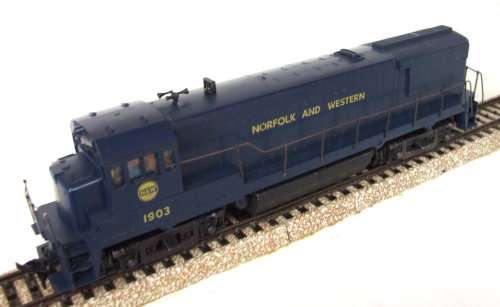 ATHEARN HO: Detailed  GE-U28-B N&W Diesel  Locomotive in Fair boxed condition (USA)