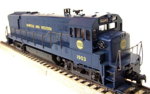 ATHEARN HO: Detailed  GE-U28-B N&W Diesel  Locomotive in Fair boxed condition (USA)
