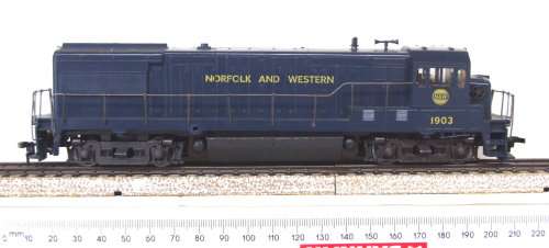 ATHEARN HO: Detailed  GE-U28-B N&W Diesel  Locomotive in Fair boxed condition (USA)