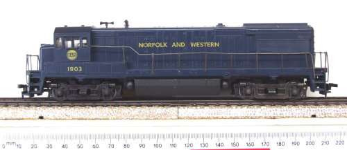 ATHEARN HO: Detailed  GE-U28-B N&W Diesel  Locomotive in Fair boxed condition (USA)