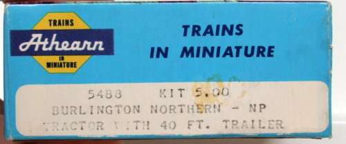 ATHEARN HO:BN 40' Container, Horse +Trailer Truck  in New un-assembled boxed condition (French)