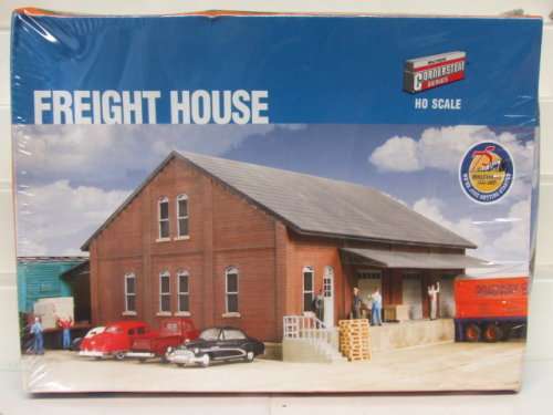 WALTHERS SCENERY HO: Large Unassembled Freight House in NEW Sealed boxed condition (Denmark)