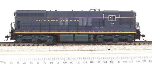 PROTO 2000 SERIES HO: American SD7 EMD DCC ready Loco in Like New boxed condition(USA)