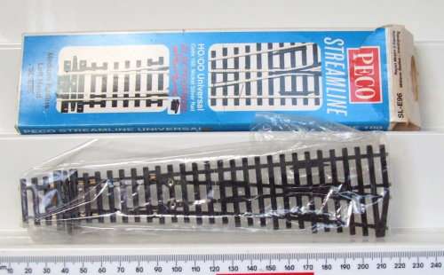 PECO HO/OO: Nickel Silver L/Hand Man Turnout(SL96)Code100 in New operational condition.(Eng)