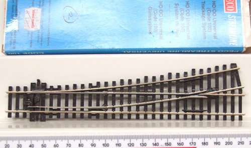 PECO HO/OO: Nickel Silver L/Hand Man Turnout(SL96)Code100 in New operational condition.(Eng)