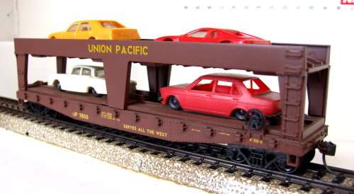 ATHEARN HO: US UP Auto Transporter Car in with 4 Car Load Good Assembled boxed condition(USA)