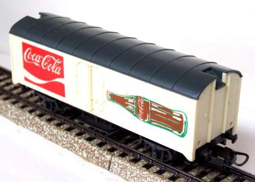 LIMA HO: COKA-COLA Refrigerated Wagon in Good un-boxed condition (Italy)