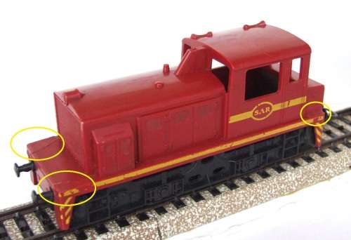 LIMA HO: SAR Red Shunter Locomotive in fair un-boxed operating condition (Italy)