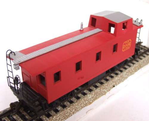 BACHMANN HO: DIXI LINE American Caboose in Good Un-boxed condition(China)