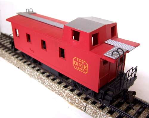 BACHMANN HO: DIXI LINE American Caboose in Good Un-boxed condition(China)