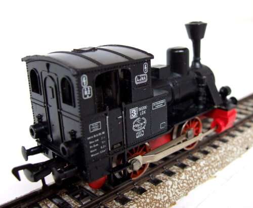 FLEISCHMANN HO: Vintage 0-4-0 Steam Shunter Loco in Fair Operating Used Condition  (Germany)