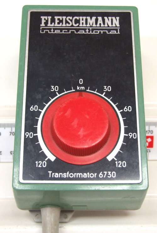 FLEISCHMANN : 14V DC 7.5 VA Power Supply/Controller in Very Good un-boxed condition(Germany)