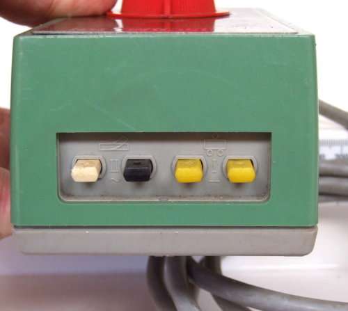 FLEISCHMANN : 14V DC 7.5 VA Power Supply/Controller in Very Good un-boxed condition(Germany)