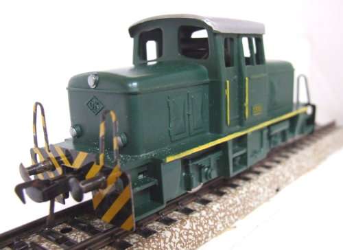 FLEISCHMANN HO: Vintage Diesel Shunter Loco in Fair Operating Used Condition  (Germany)