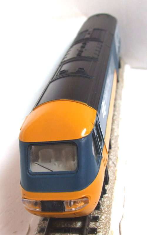 HORNBY OO:Detailed High Speed INTER-CITY Locomotive(Powered) in LIKE NEW unboxed condition (England)