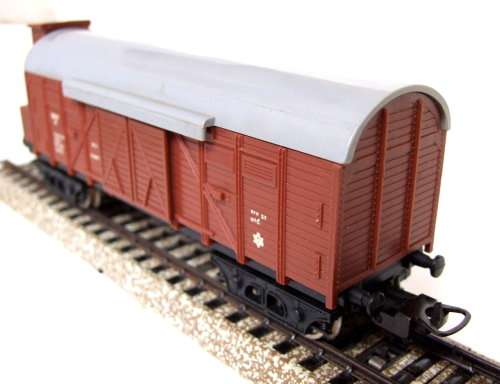 LIMA HO:Vintage SNCF Freight Car, Working Red Taillights  in Good Used, un-boxed condition (Italy)