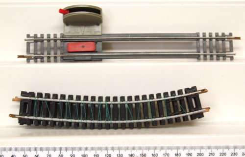 LIMA HO: 5pc Compensation Metal Track in Good,Used un-boxed condition.(Italy)