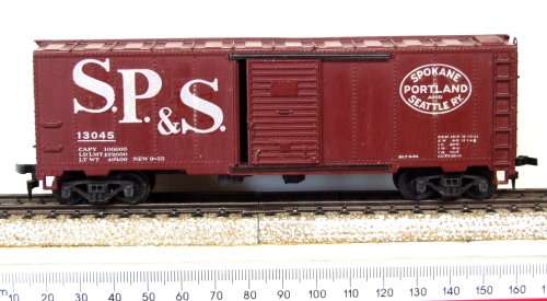BOX CAR HO: Vintage US 40' S.P.&S Box Car with Sliding Doors in Good Un-boxed condition