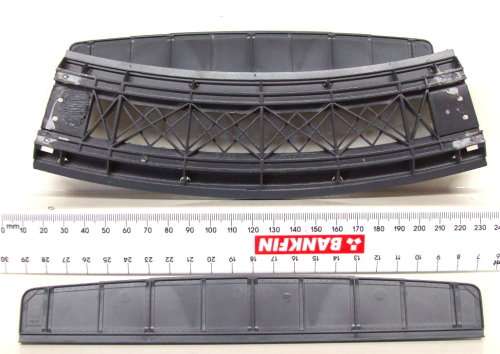 SCENERY HO: Mixed Bridges, Marklin Curved + Pony Plate Girder Sides in fair used, Un-boxed condition