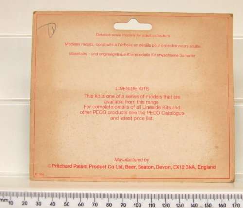 PECO ACC HO: On Auction is this Carded Lineside Kit in New un-used condition.(England)