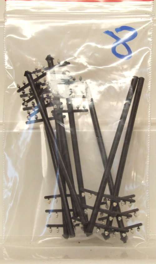 ACC HO: On Auction is this 8pc Telephone Poles for the layout in Good used condition.