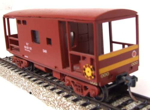 SARM HO: Vintage SAR VL-9 Guards Van in good boxed used condition(RSA)