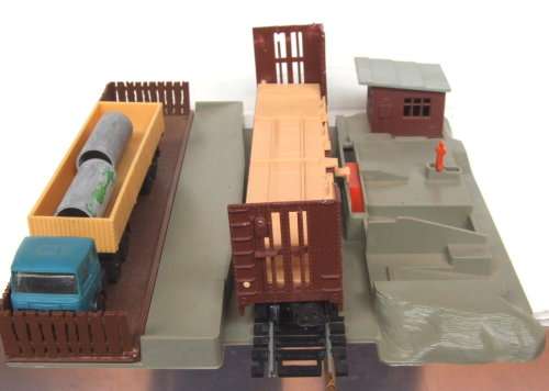 LIMA SCENERY HO: Auto Cement Pipe Unloading Dock in fair used, Un-boxed condition(Italy)