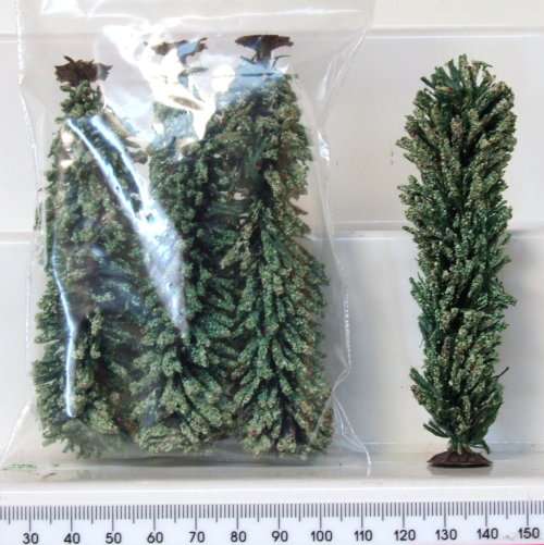 SCENERY HO: 4x Used Trees on Auction in Fair Bagged Condition