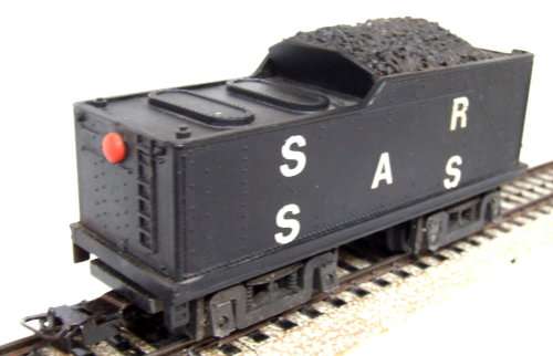 TRI-ANG OO: Vintage SAR Steam Loco Tender in Fair Used Condition  (England)