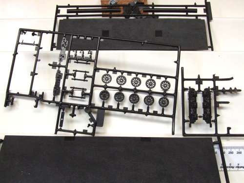 SCRAP SCENERY HO: On Auction is this Parts of Building Flat Roof in Un-used condition