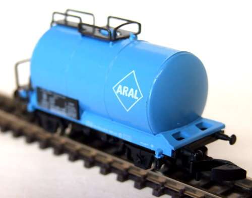 MARKLIN Z: Mini Club ARAL Tanker Wagon (# 8661) in Like New boxed condition (Germany)