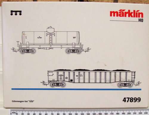 MARKLIN HO: 3-rail AC Freight Set (47899) in Like New boxed condition (Germany)