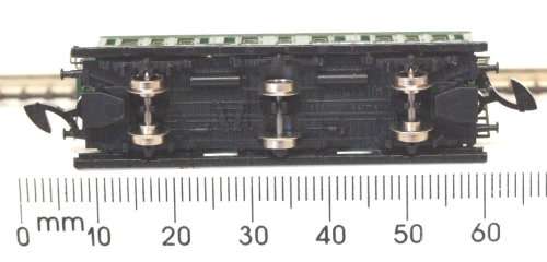 MARKLIN Z:  DB 2nd Class Passenger Coach (#8705) in Like New boxed condition (Germany)