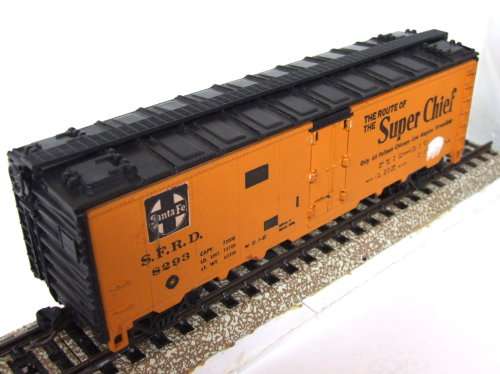 ATHEARN HO: Vintage US 40' Reefer with Metal KD couplers in Good Un-boxed condition(USA)